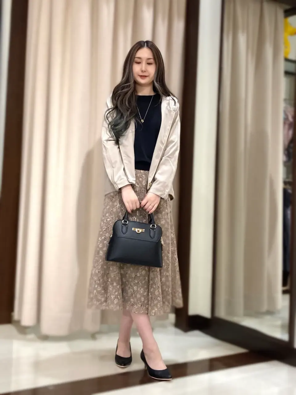 ANY SIS STAFF コーディネート画像