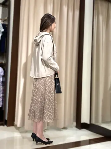 ANY SIS STAFF コーディネート画像