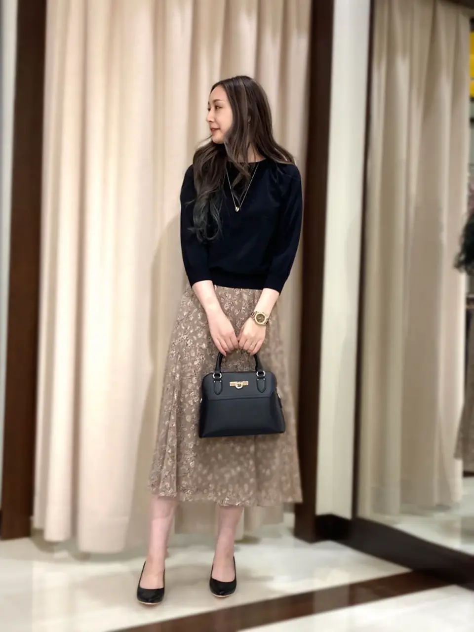 ANY SIS STAFF コーディネート画像