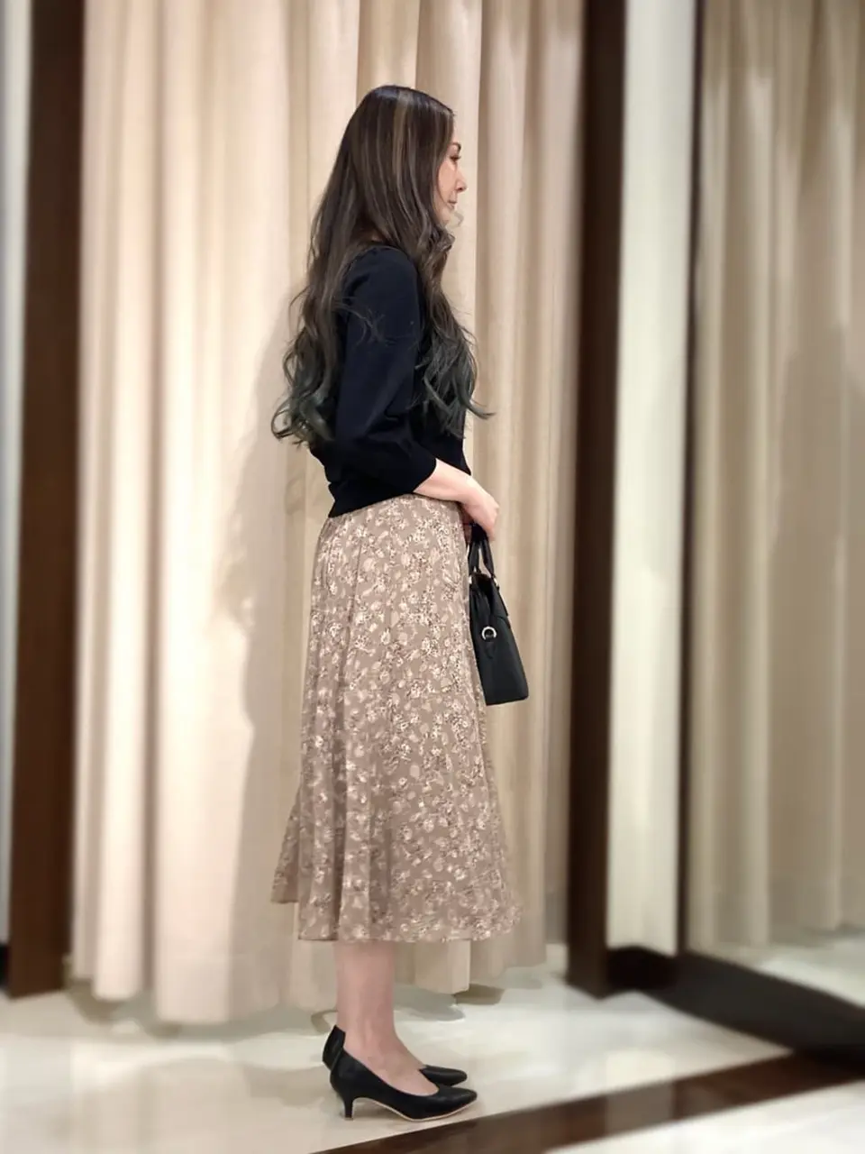 ANY SIS STAFF コーディネート画像