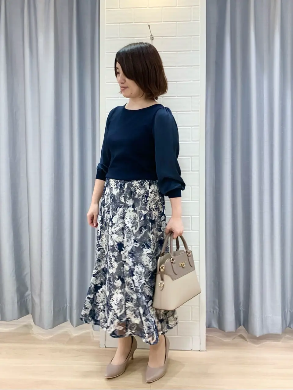 ANY SIS 丸岡 コーディネート画像