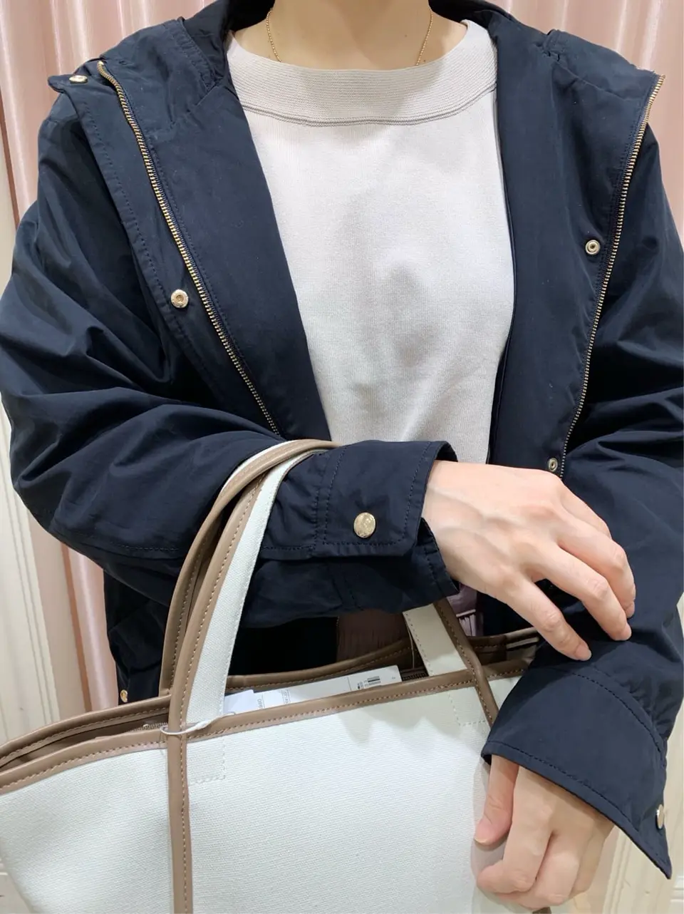 ANY SIS スタッフ コーディネート画像