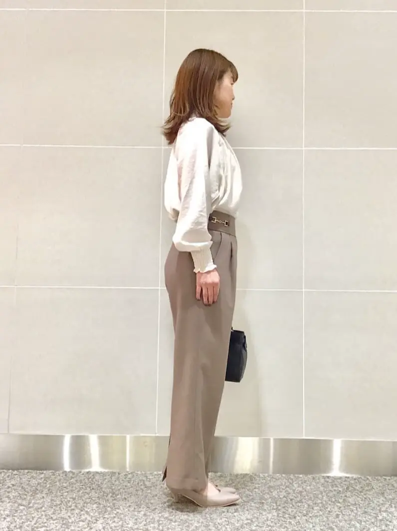 ANY SIS 浅野 コーディネート画像