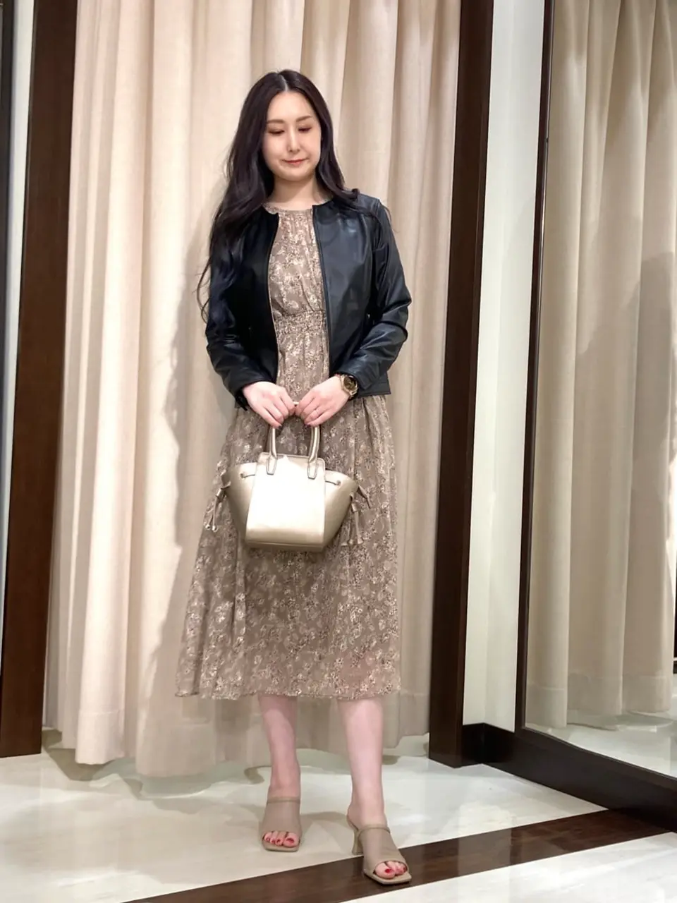 ANY SIS STAFF コーディネート画像