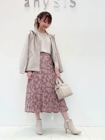 ANY SIS スタッフ コーディネート画像