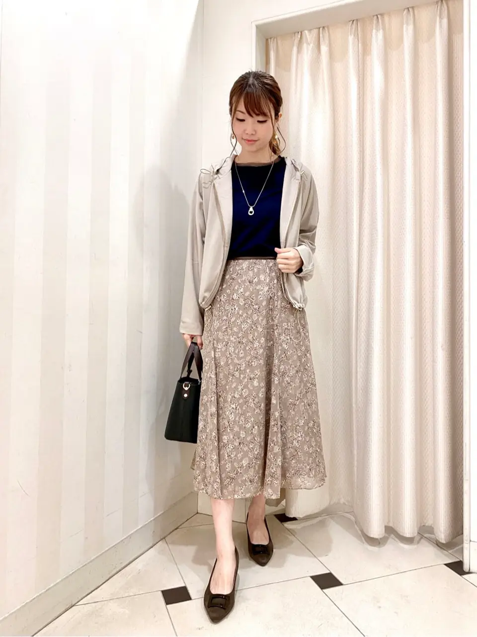 ANY SIS 金井 コーディネート画像