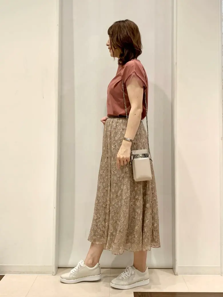 ANY SIS 横田 コーディネート画像