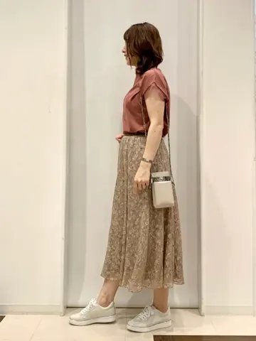 ANY SIS 横田 コーディネート画像