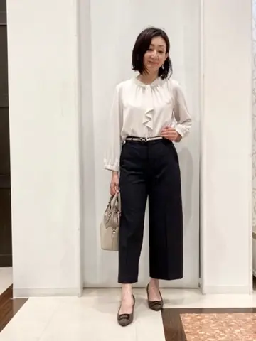 ANY SIS スタッフ コーディネート画像