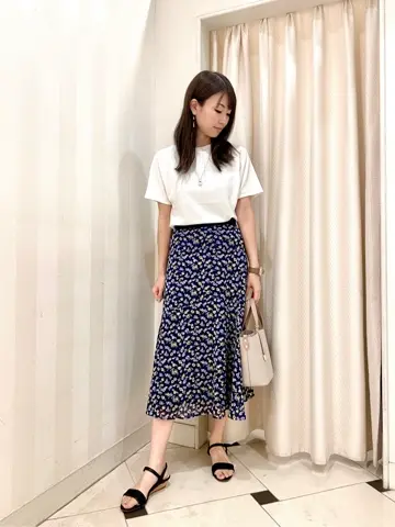 ANY SIS 金井 コーディネート画像