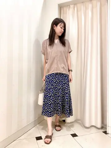 ANY SIS 金井 コーディネート画像