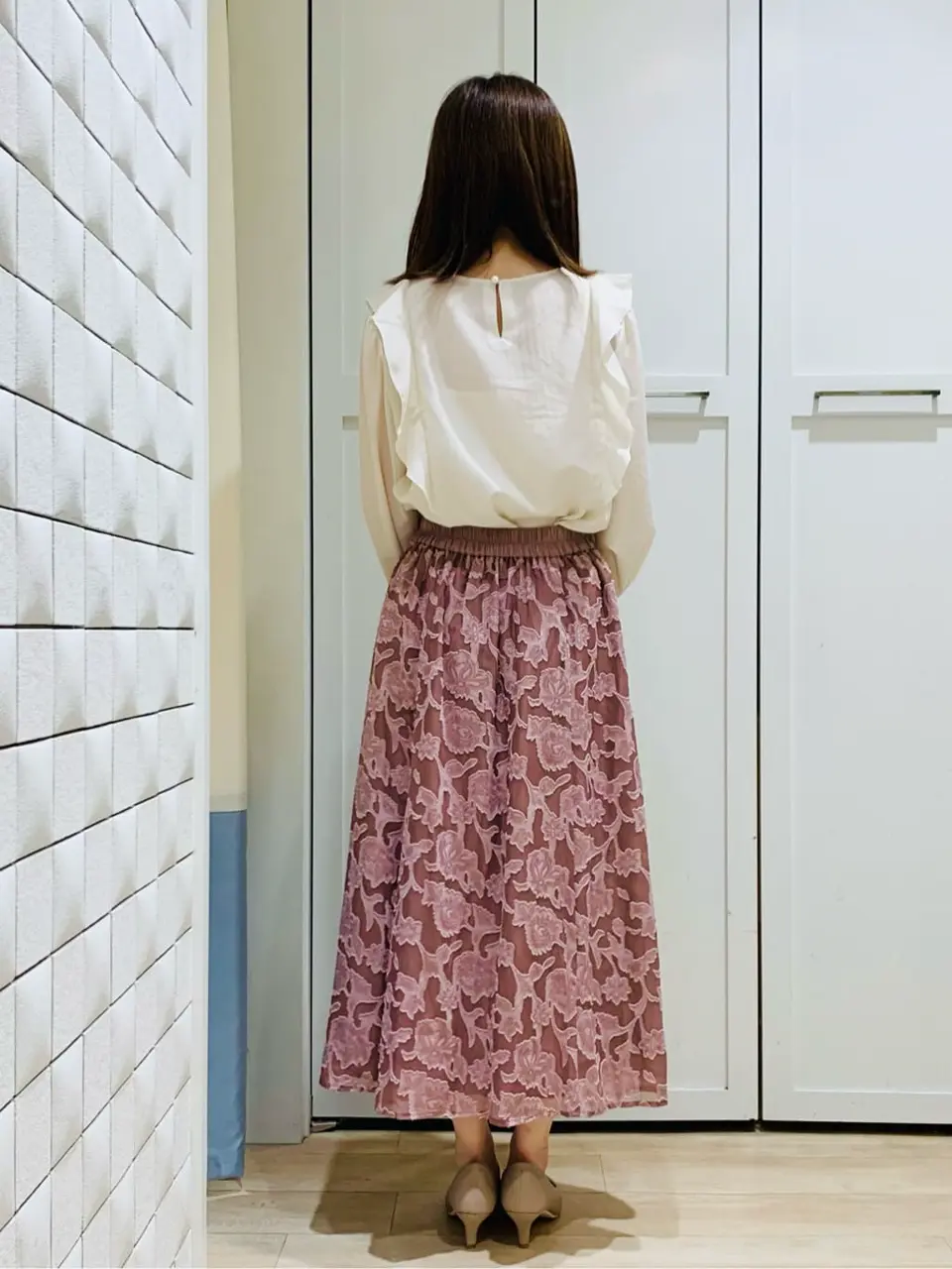 ANY SIS スタッフ コーディネート画像