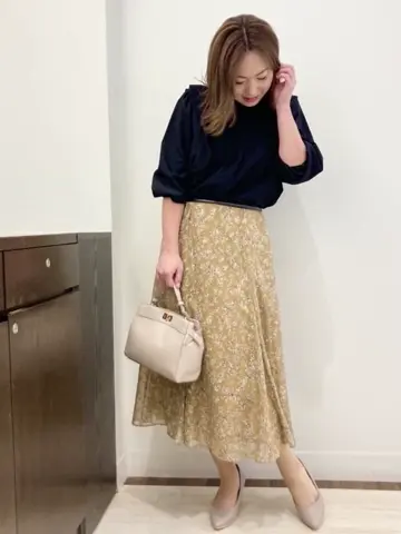 ANY SIS スタッフ コーディネート画像