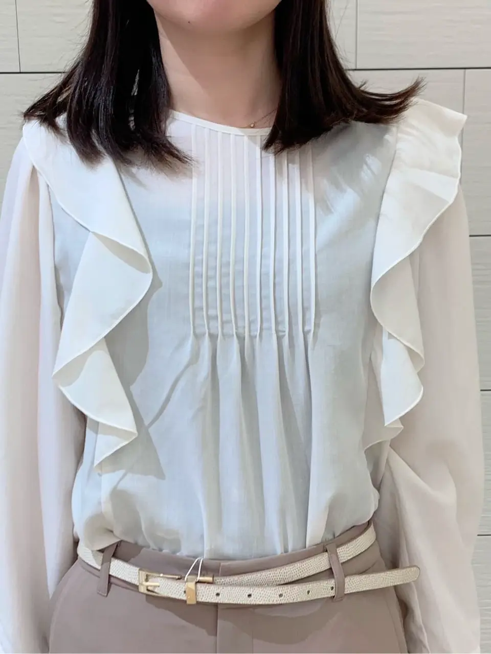 ANY SIS スタッフ コーディネート画像