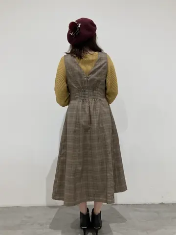 ANY SIS 川根　彩 コーディネート画像