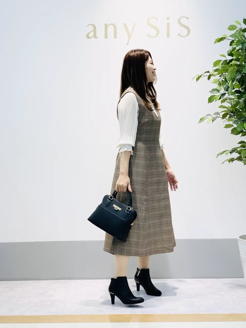 ANY SIS 岡本 コーディネート画像