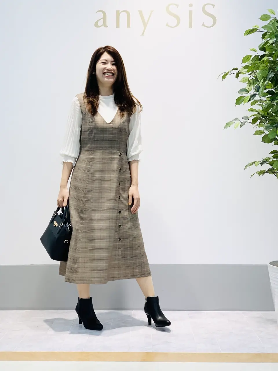 ANY SIS 岡本 コーディネート画像