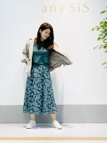 ANY SIS 岡本 コーディネート画像