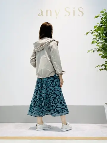 ANY SIS 岡本 コーディネート画像