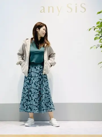 ANY SIS 岡本 コーディネート画像