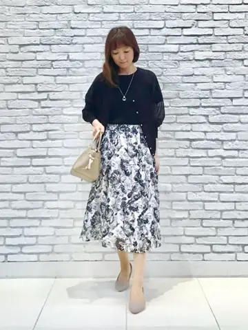 ANY SIS スタッフ コーディネート画像