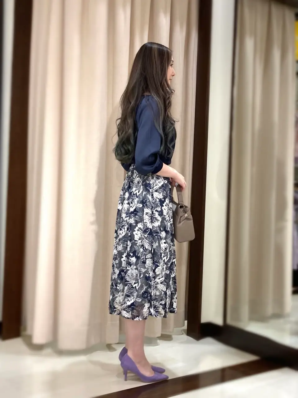 ANY SIS STAFF コーディネート画像