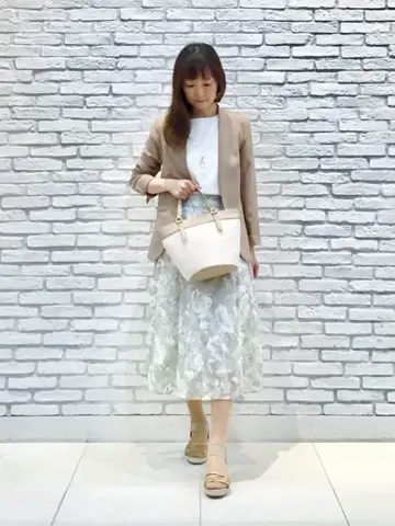 ANY SIS スタッフ コーディネート画像