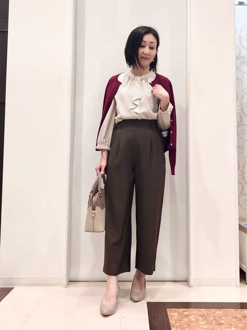 ANY SIS スタッフ コーディネート画像