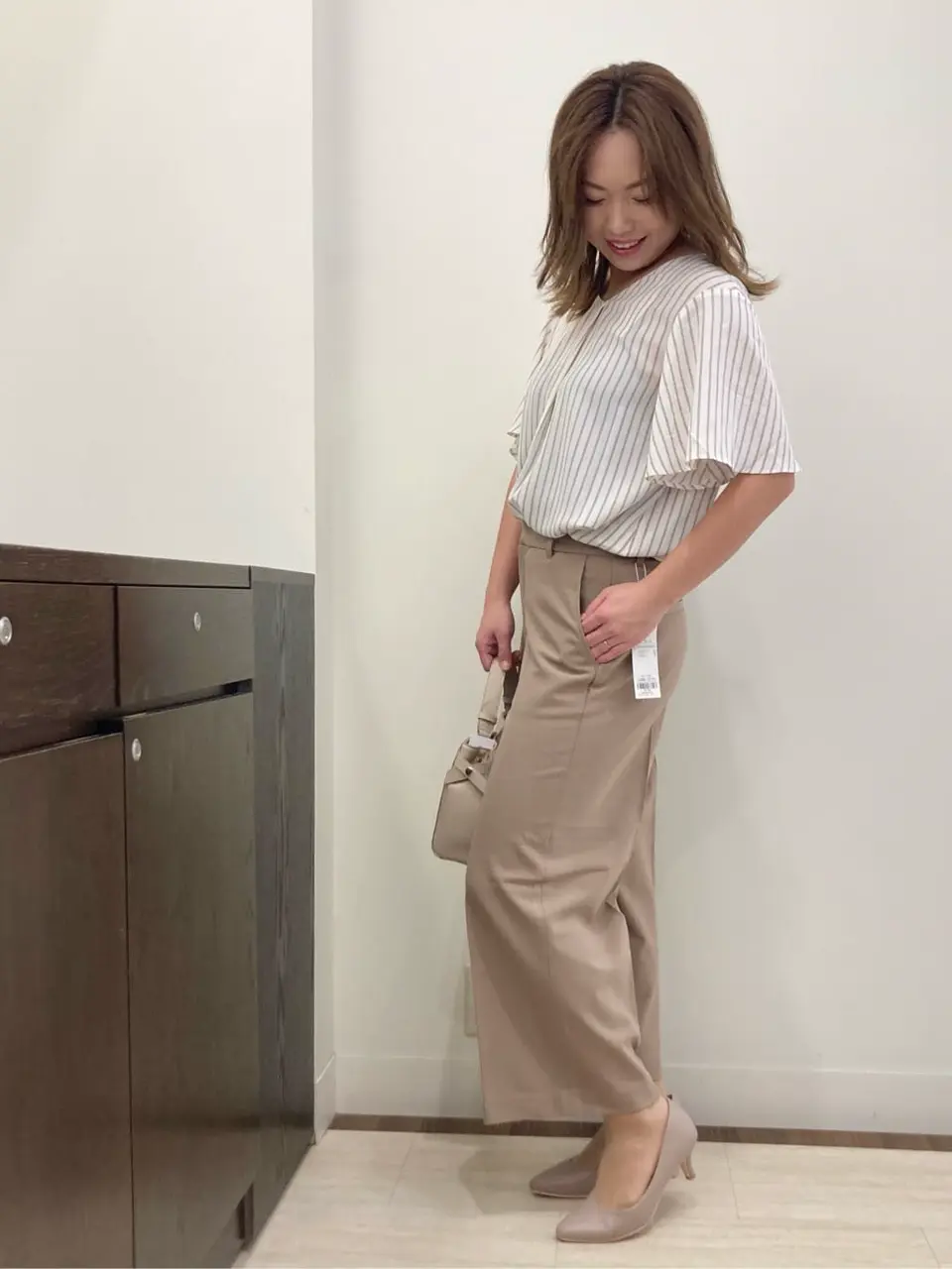 ANY SIS スタッフ コーディネート画像