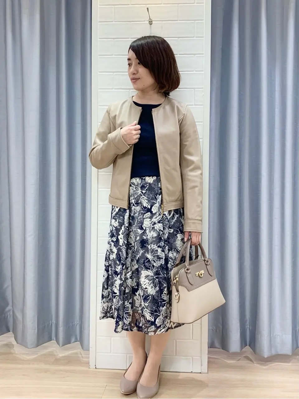 ANY SIS 丸岡 コーディネート画像