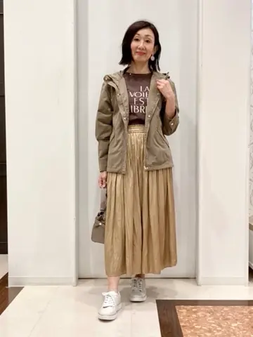 ANY SIS スタッフ コーディネート画像