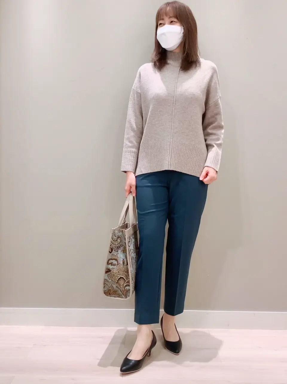 ANY SIS スタッフ コーディネート画像