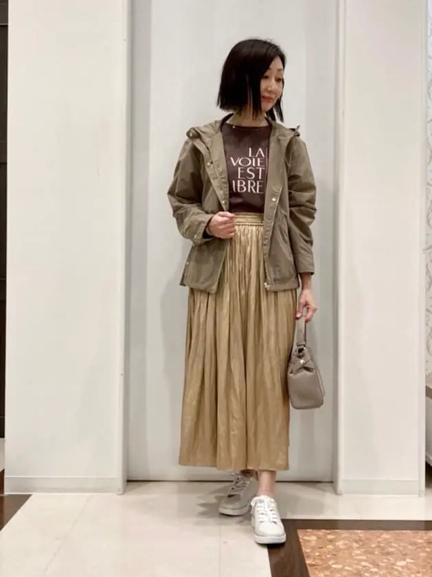 ANY SIS スタッフ コーディネート画像