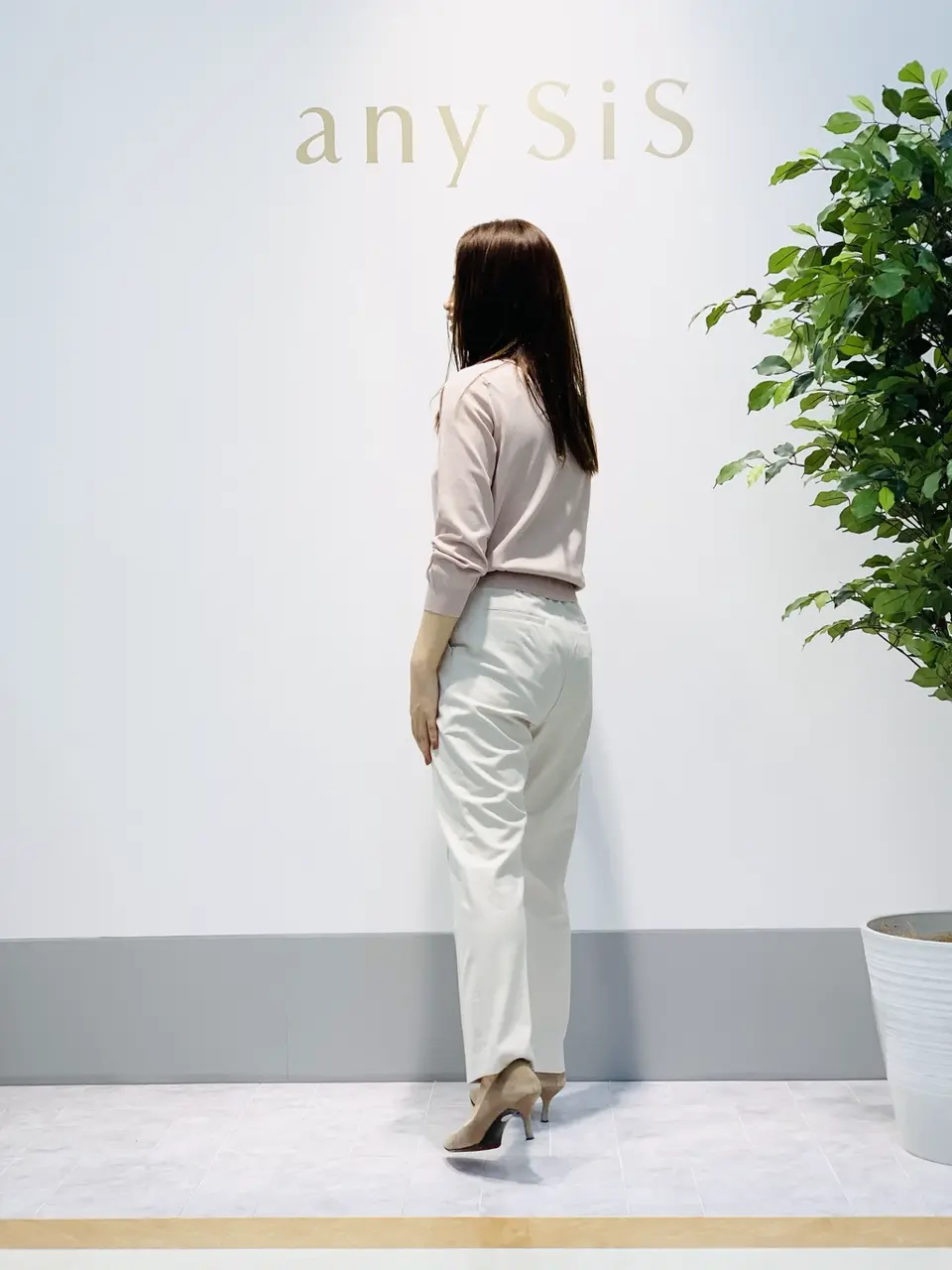 ANY SIS 岡本 コーディネート画像