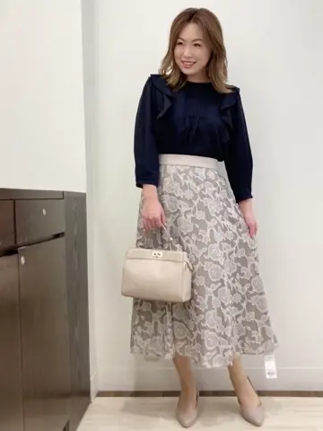 ANY SIS スタッフ コーディネート画像