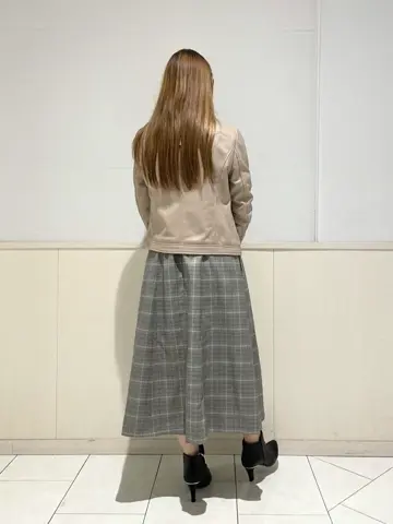 ANY SIS 土居 コーディネート画像