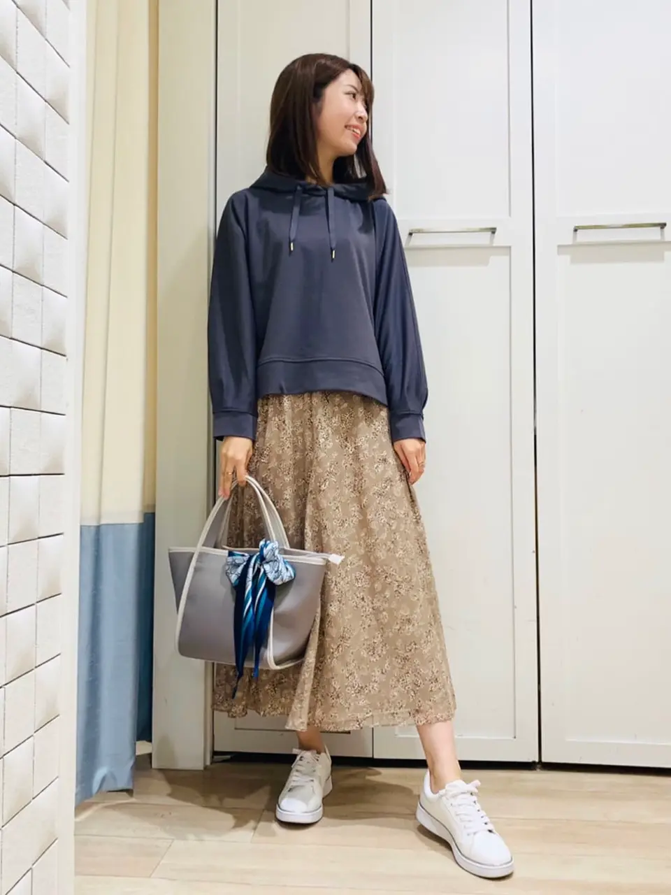 ANY SIS スタッフ コーディネート画像