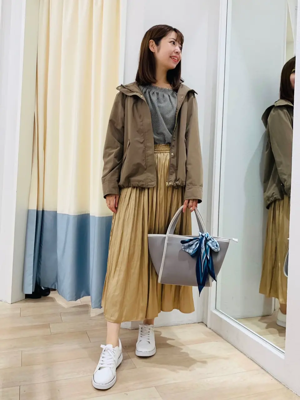 ANY SIS スタッフ コーディネート画像