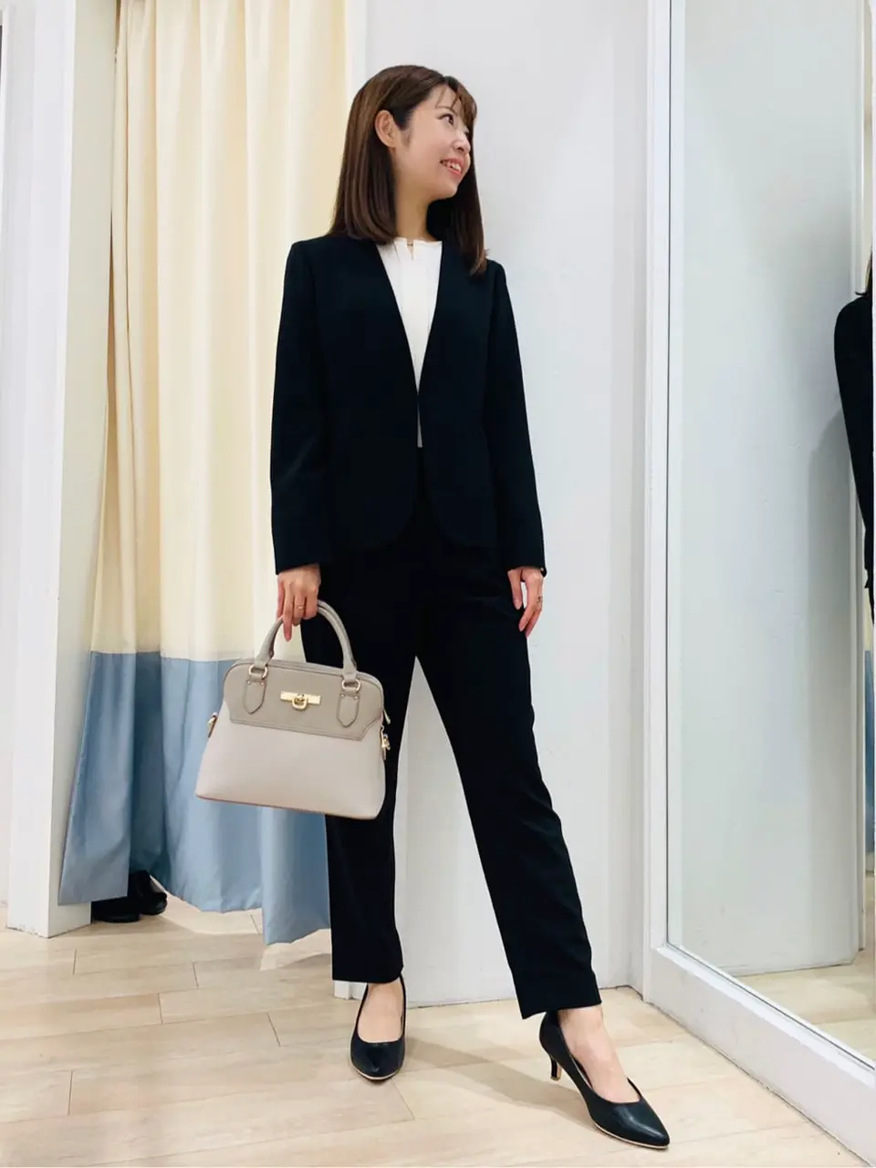 ANY SIS スタッフ コーディネート画像