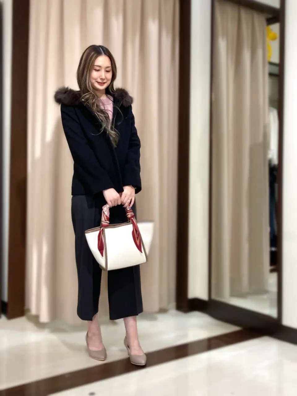 ANY SIS STAFF コーディネート画像