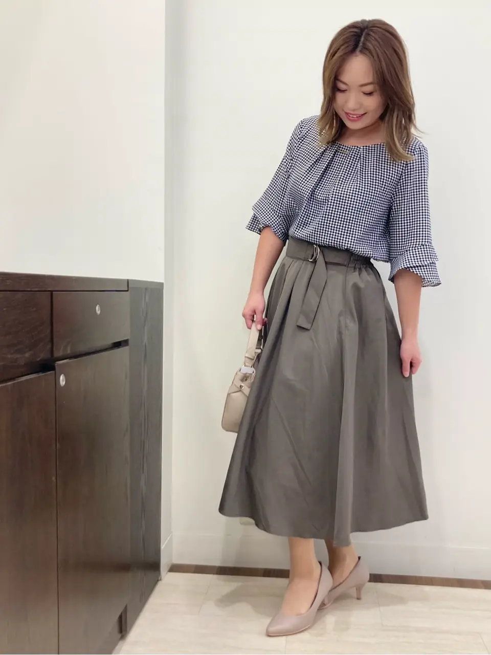 ANY SIS スタッフ コーディネート画像