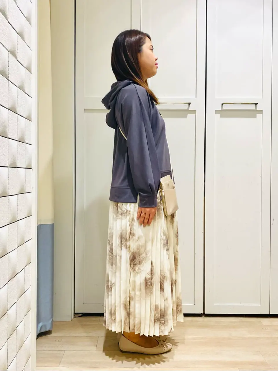 ANY SIS スタッフ コーディネート画像