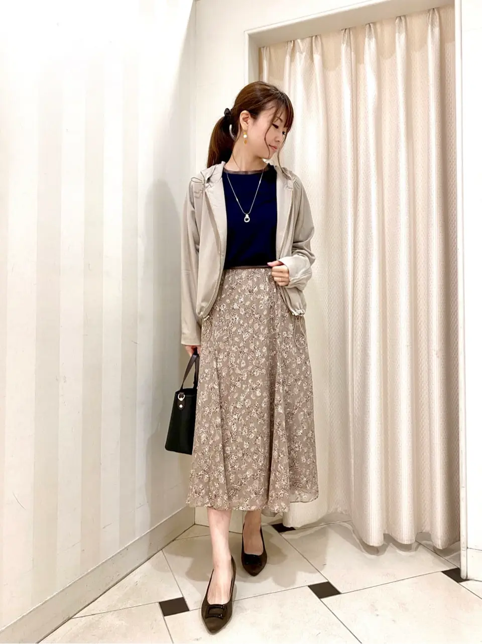 ANY SIS 金井 コーディネート画像