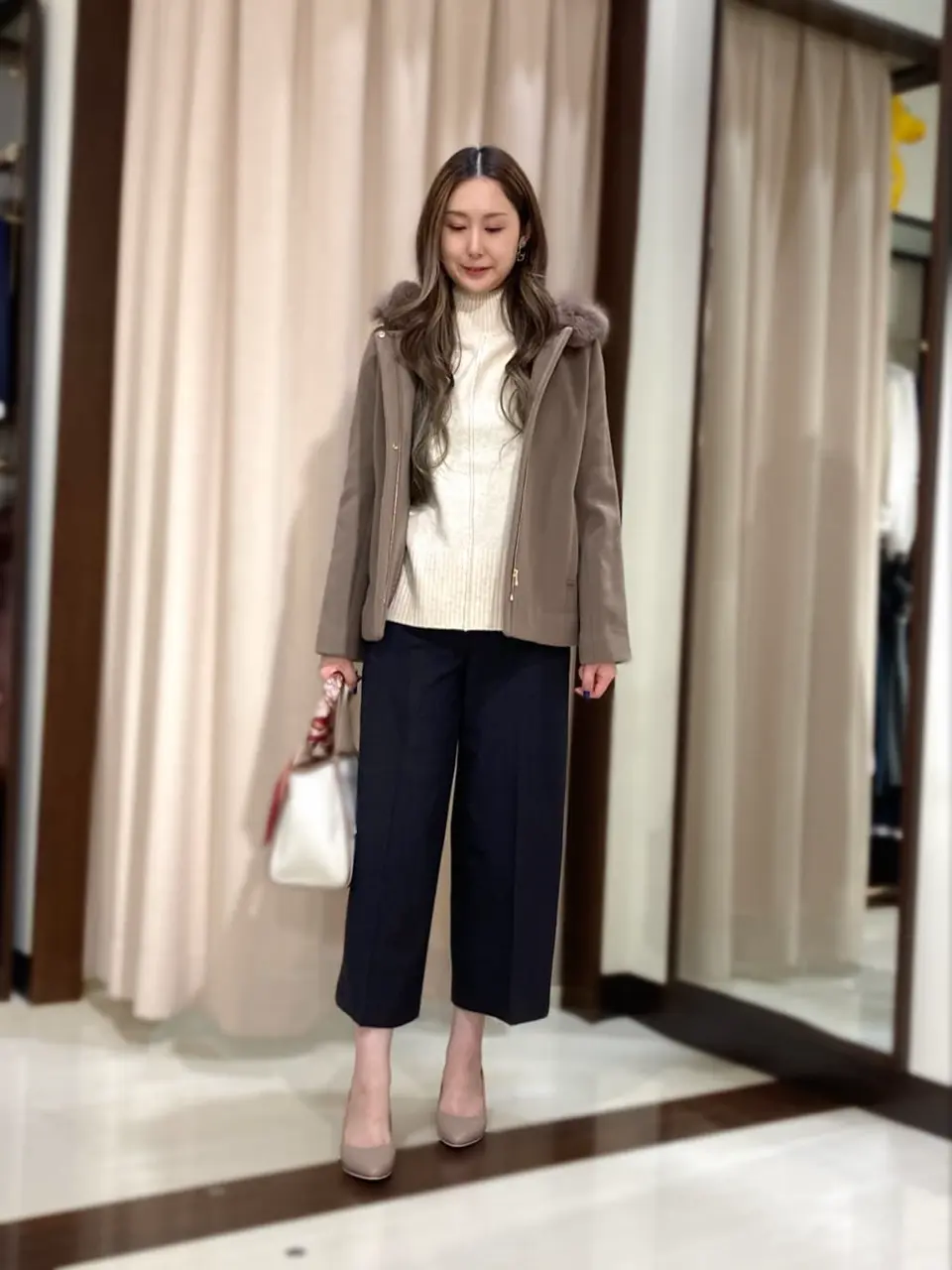 ANY SIS STAFF コーディネート画像