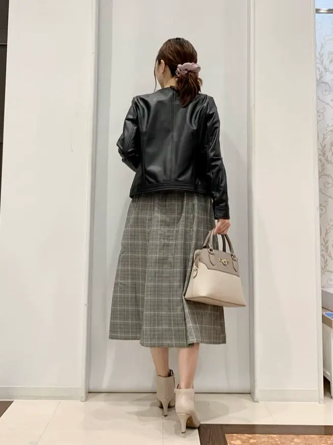 ANY SIS 横田 コーディネート画像