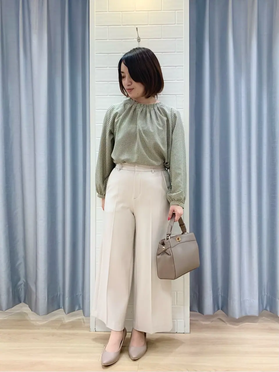 ANY SIS 丸岡 コーディネート画像