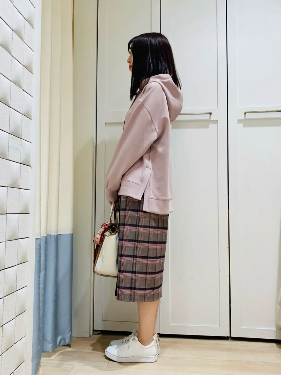 ANY SIS スタッフ コーディネート画像