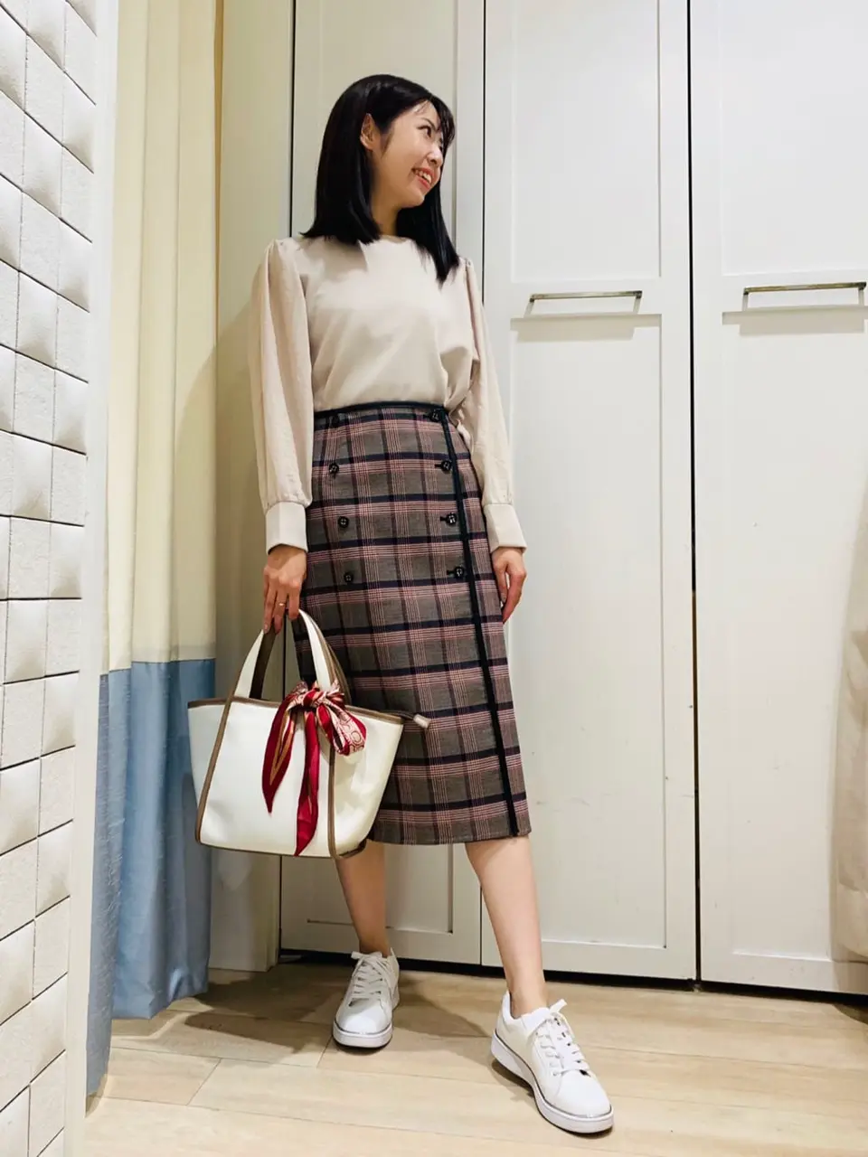 ANY SIS スタッフ コーディネート画像