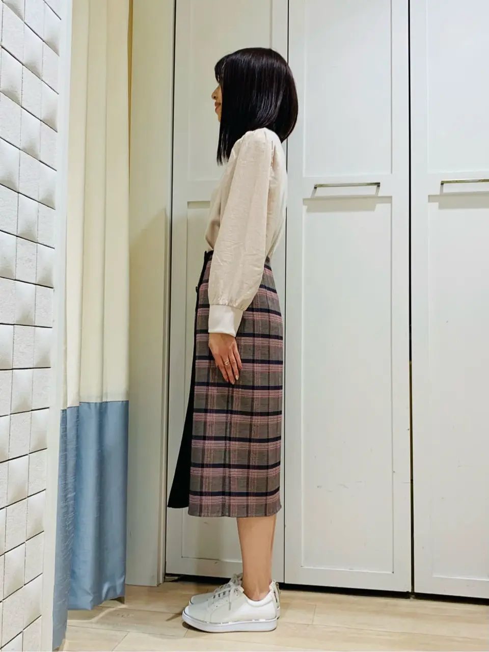 ANY SIS スタッフ コーディネート画像