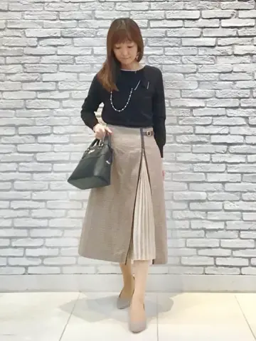 ANY SIS スタッフ コーディネート画像